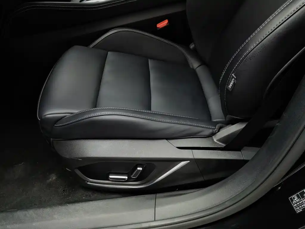 Lynk & Co 02 Hatchback — миниатюра 20