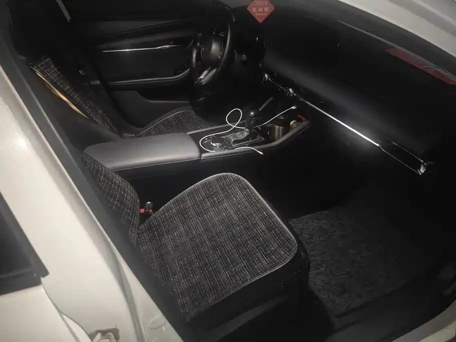 Mazda 3 Axela — миниатюра 8