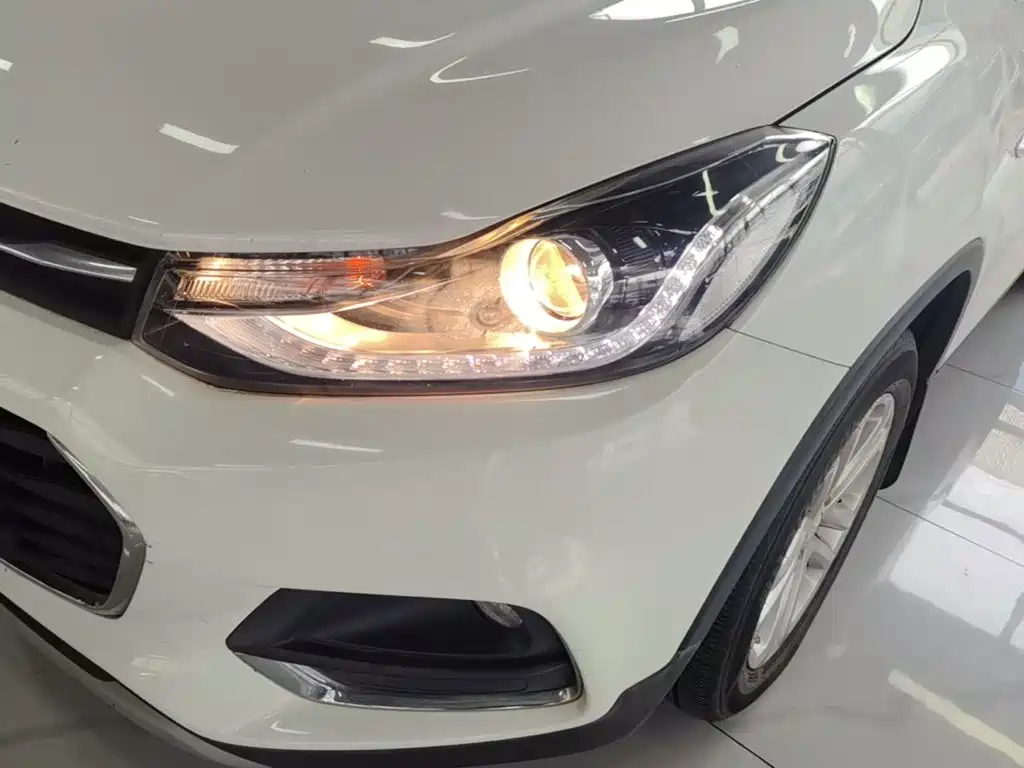 Chevrolet Trax — миниатюра 24