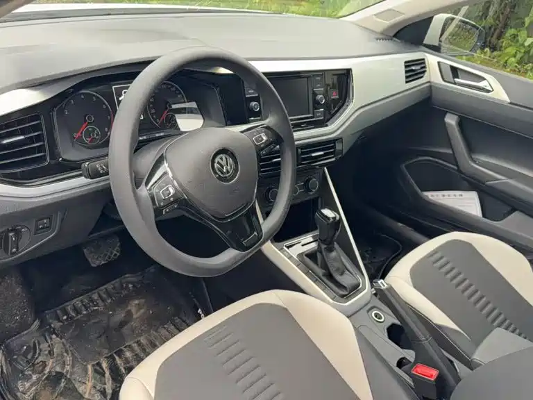 Volkswagen Polo — миниатюра 2