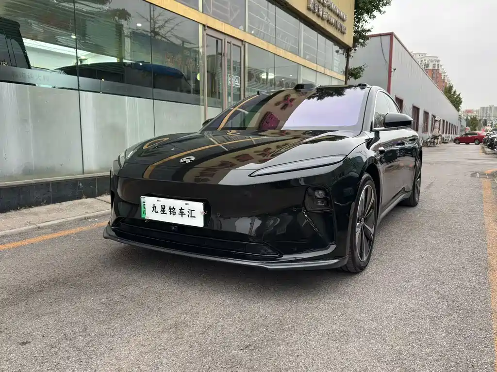 NIO ET5T