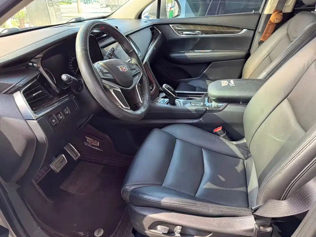 Cadillac XT5 — миниатюра 4