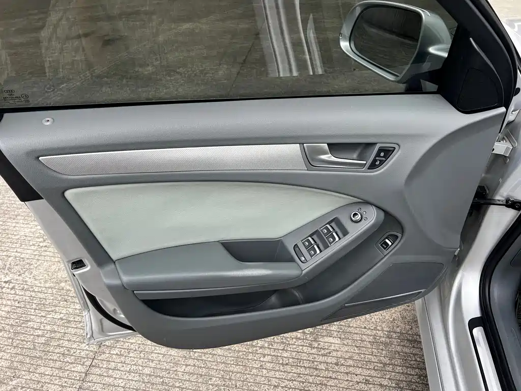 Audi A4L — миниатюра 9