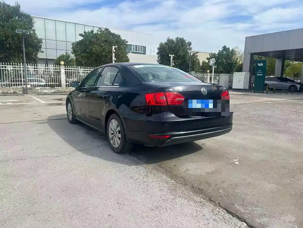 Volkswagen Sagitar — миниатюра 4
