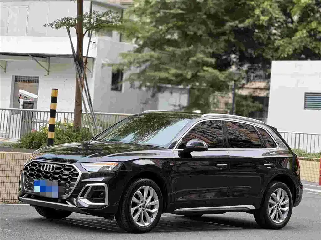 Audi Q5L — миниатюра 2
