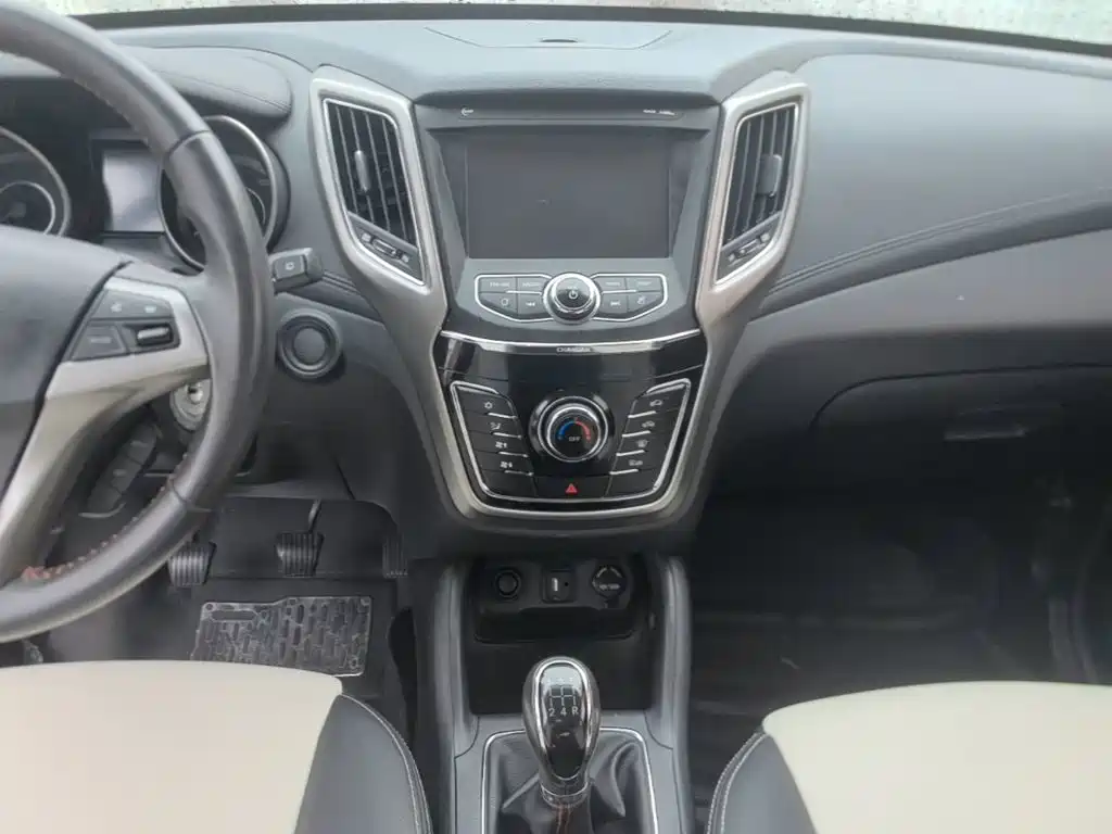 Changan CS35 — миниатюра 13