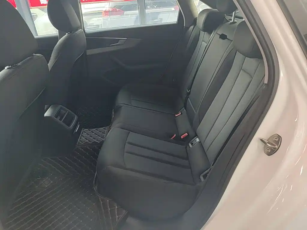 Audi A4L — миниатюра 13