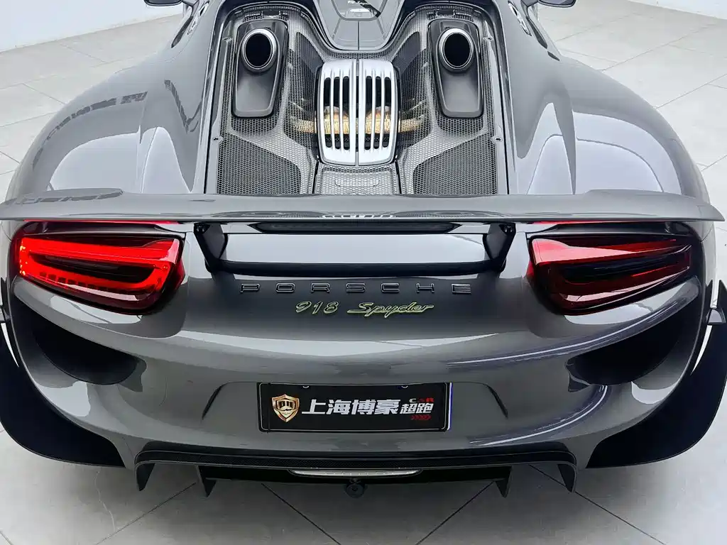 Porsche 918 Spyder 2014 4.6L