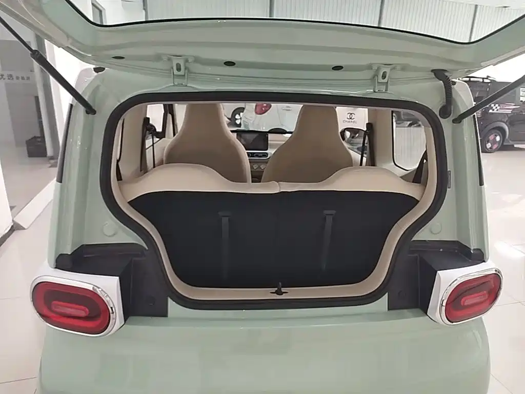 Wuling MINIEV — миниатюра 19