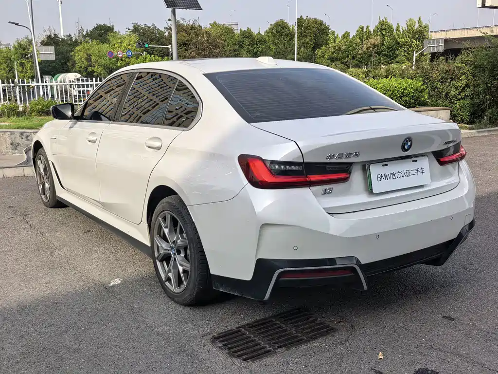 BMW i3 — миниатюра 7