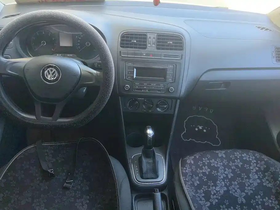 Volkswagen Polo — миниатюра 12