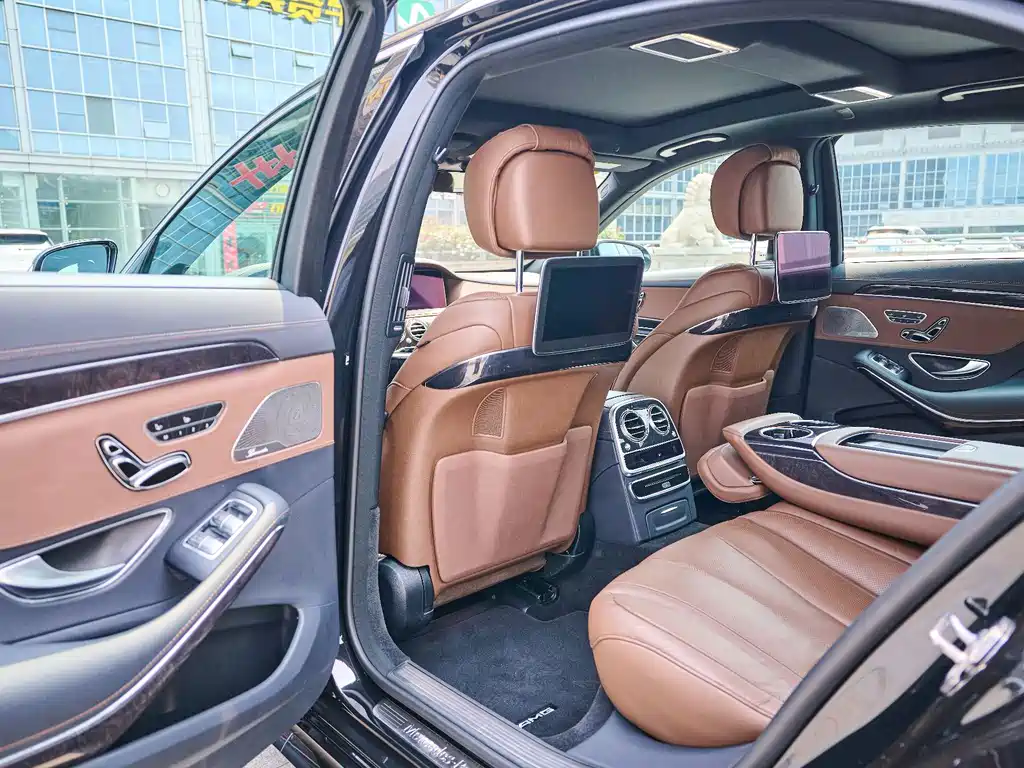 Mercedes-Benz S-Class — миниатюра 17