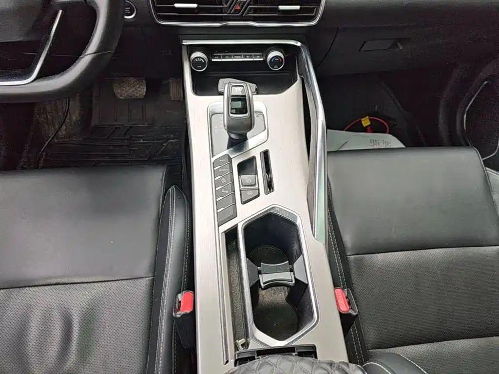 Geely Binyue — миниатюра 14