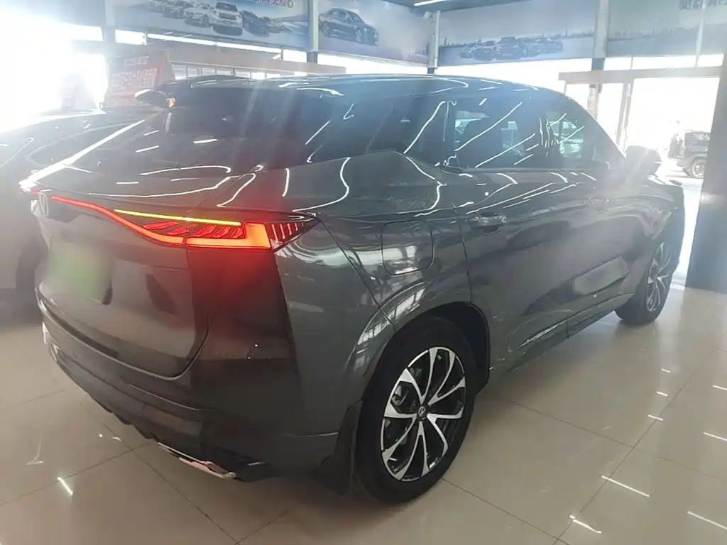 Changan UNI-Z New Energy — миниатюра 7