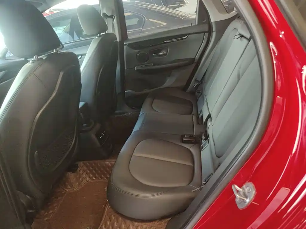 BMW 2 Series Active Tourer — миниатюра 17