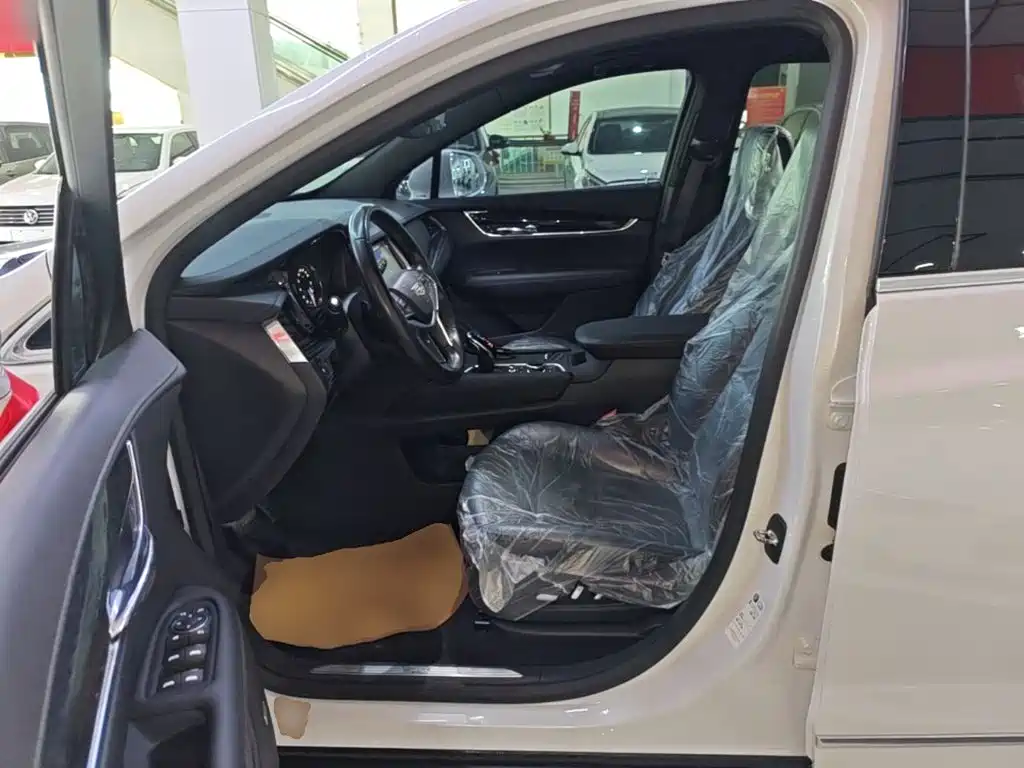 Cadillac XT5 — миниатюра 15