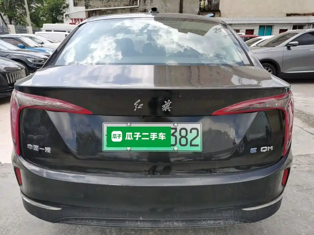Hongqi Hongqi E-QM5 — миниатюра 6