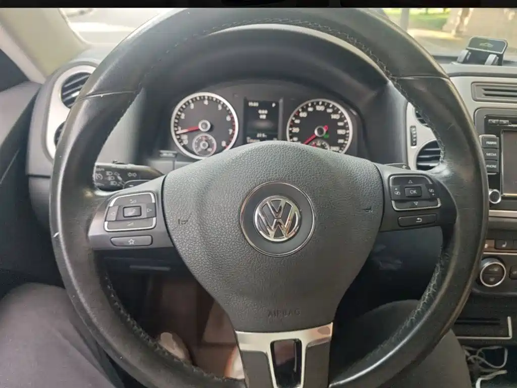 Volkswagen Tiguan — миниатюра 13