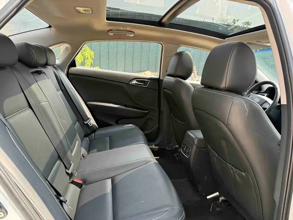 Hyundai Mistra — миниатюра 7