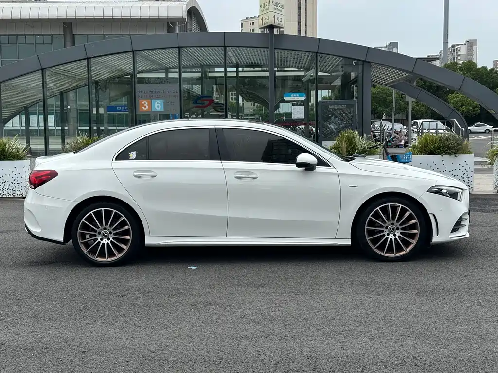 Mercedes-Benz A-Class — миниатюра 4
