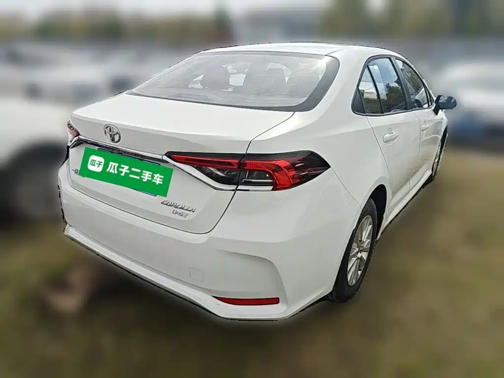 Toyota Corolla — миниатюра 10