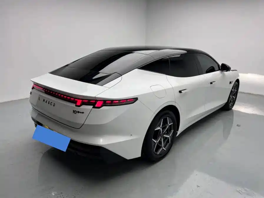 Lynk & Co 10 — миниатюра 4