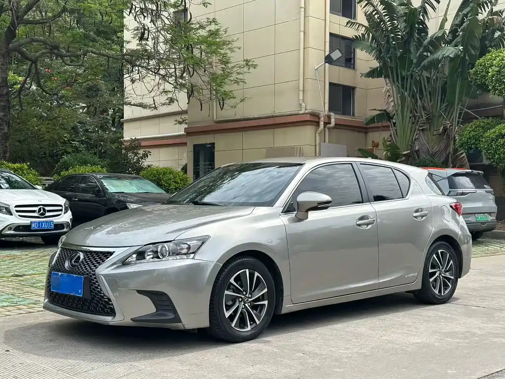 Lexus CT