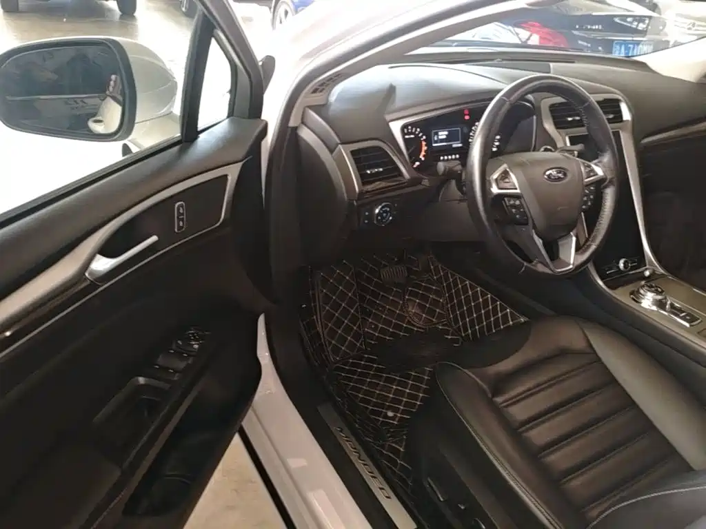 Ford Mondeo — миниатюра 16