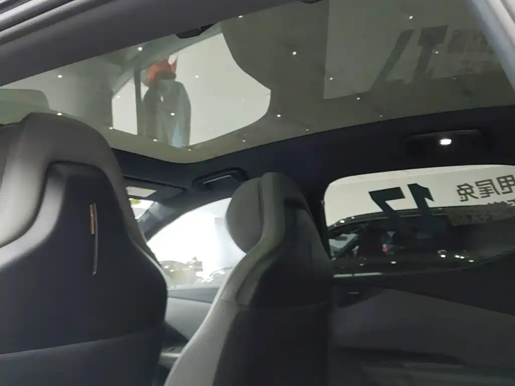 Lynk & Co Z20 — миниатюра 9