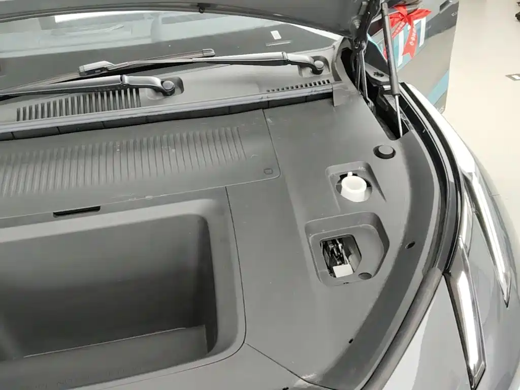 Lynk & Co Z20 — миниатюра 22