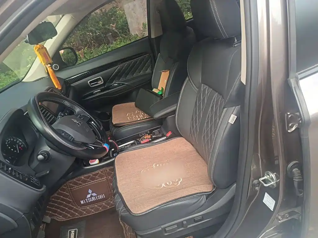 Mitsubishi Outlander — миниатюра 16