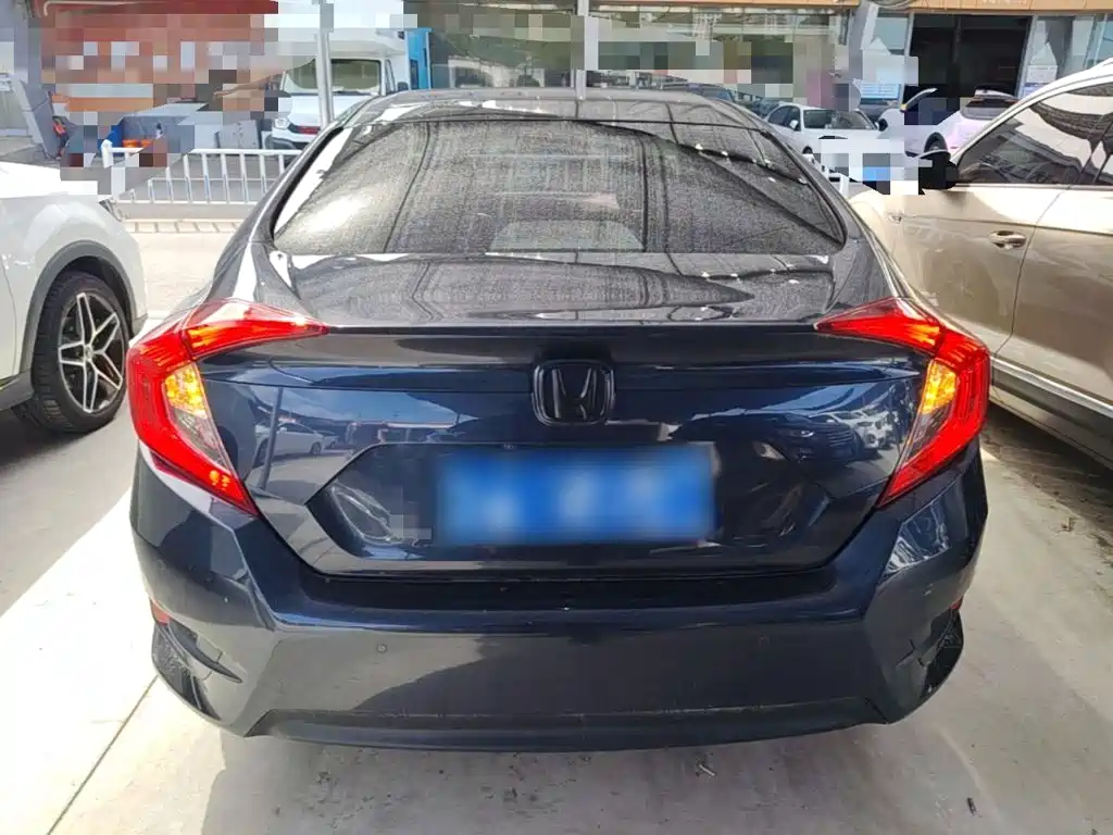 Honda Civic — миниатюра 6