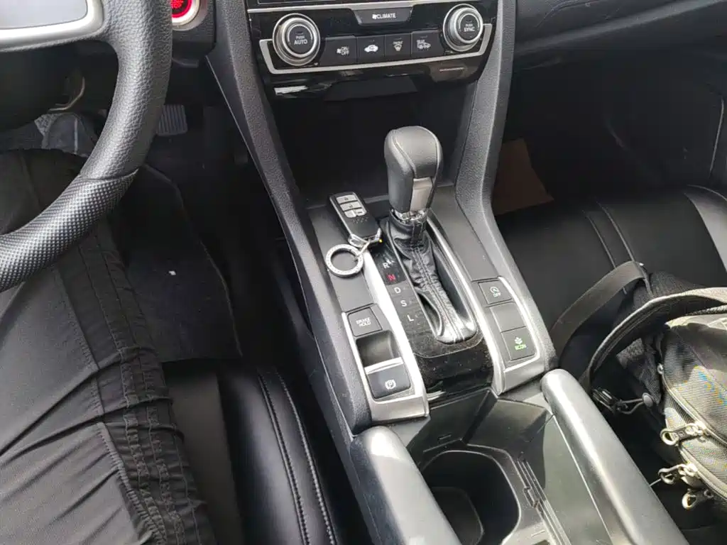 Honda Civic — миниатюра 14