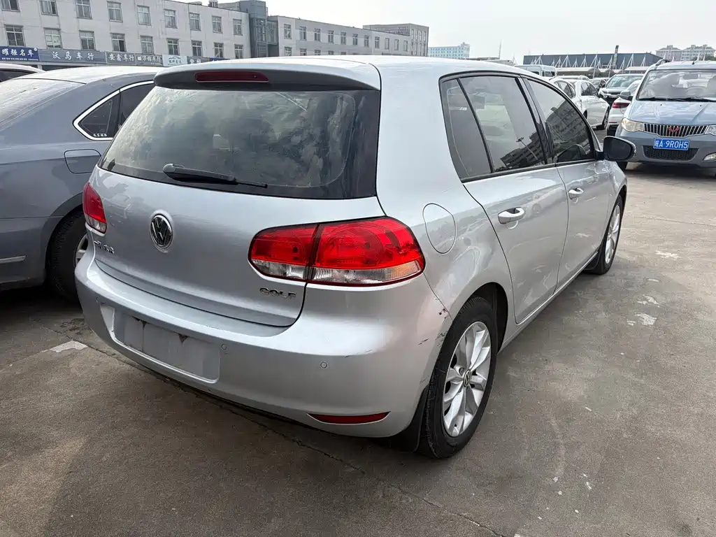 Volkswagen Golf — миниатюра 3