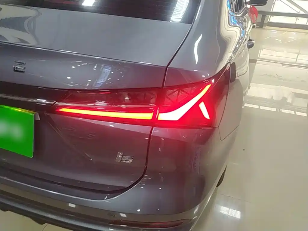 Roewe i5 — миниатюра 8