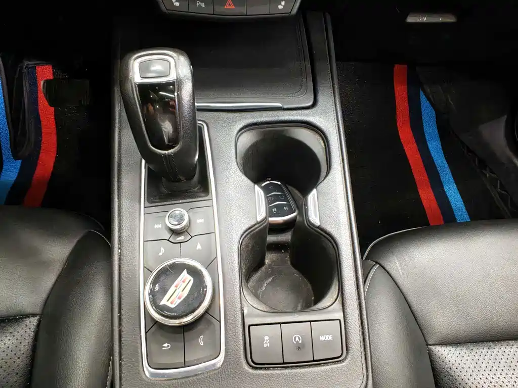 Cadillac XT4 — миниатюра 11