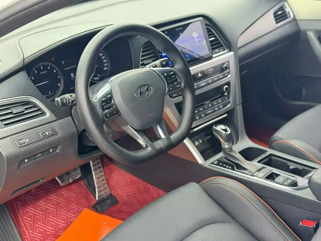 Hyundai Sonata — миниатюра 4