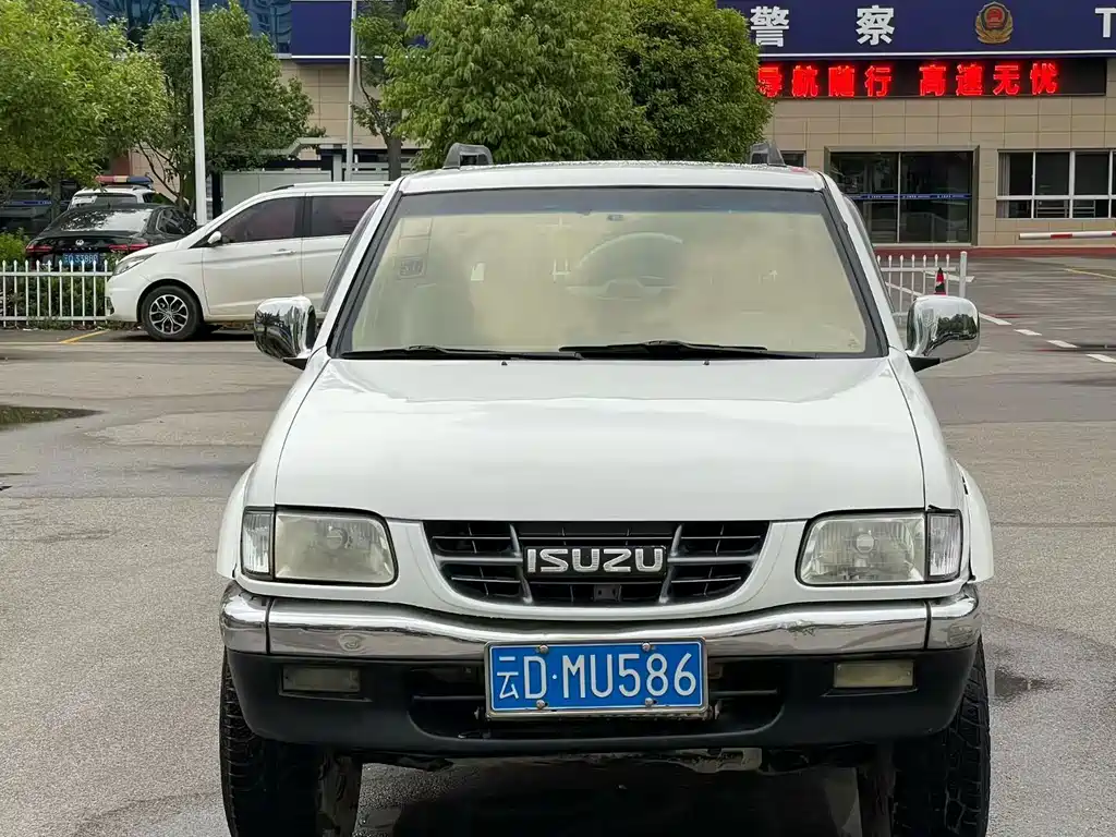 Isuzu Rodeo 2.8T UC Diesel Multi-function, фото 2