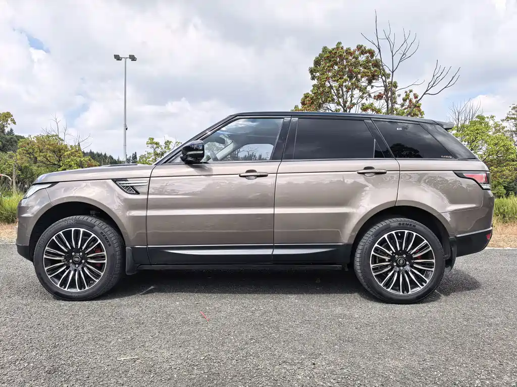 Land Rover Sport — миниатюра 17
