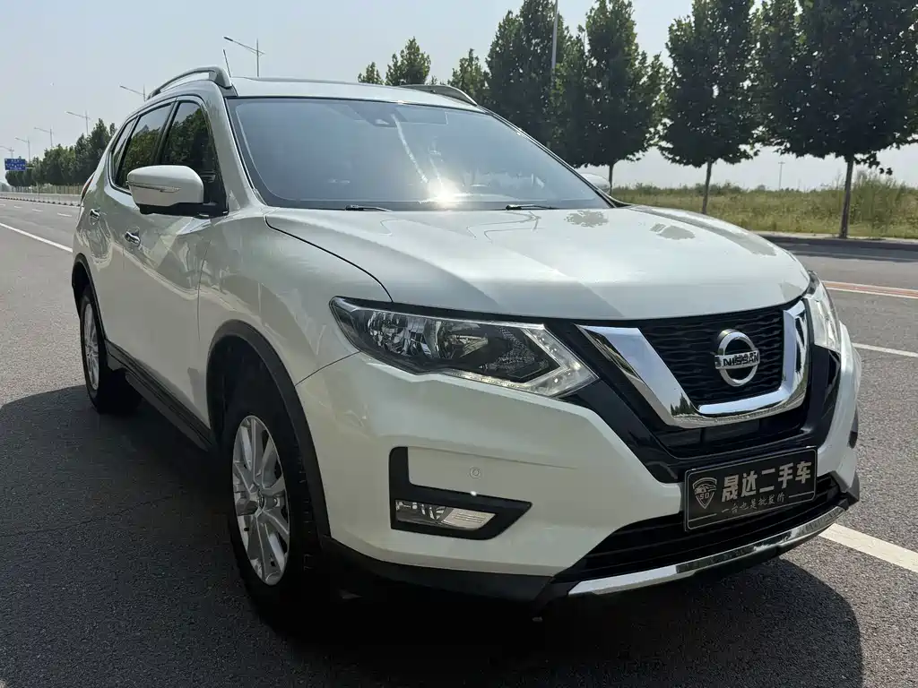 Nissan X-Trail — миниатюра 3