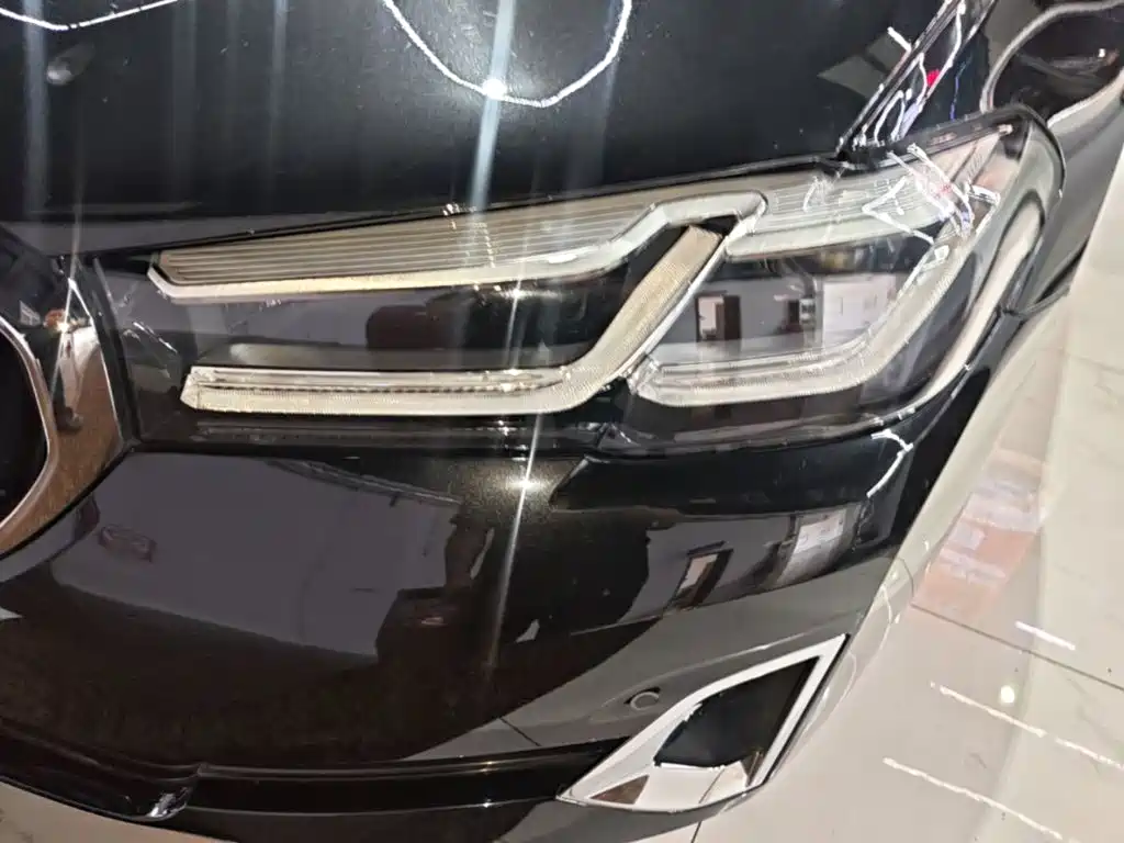 BMW 5 Series New Energy — миниатюра 24