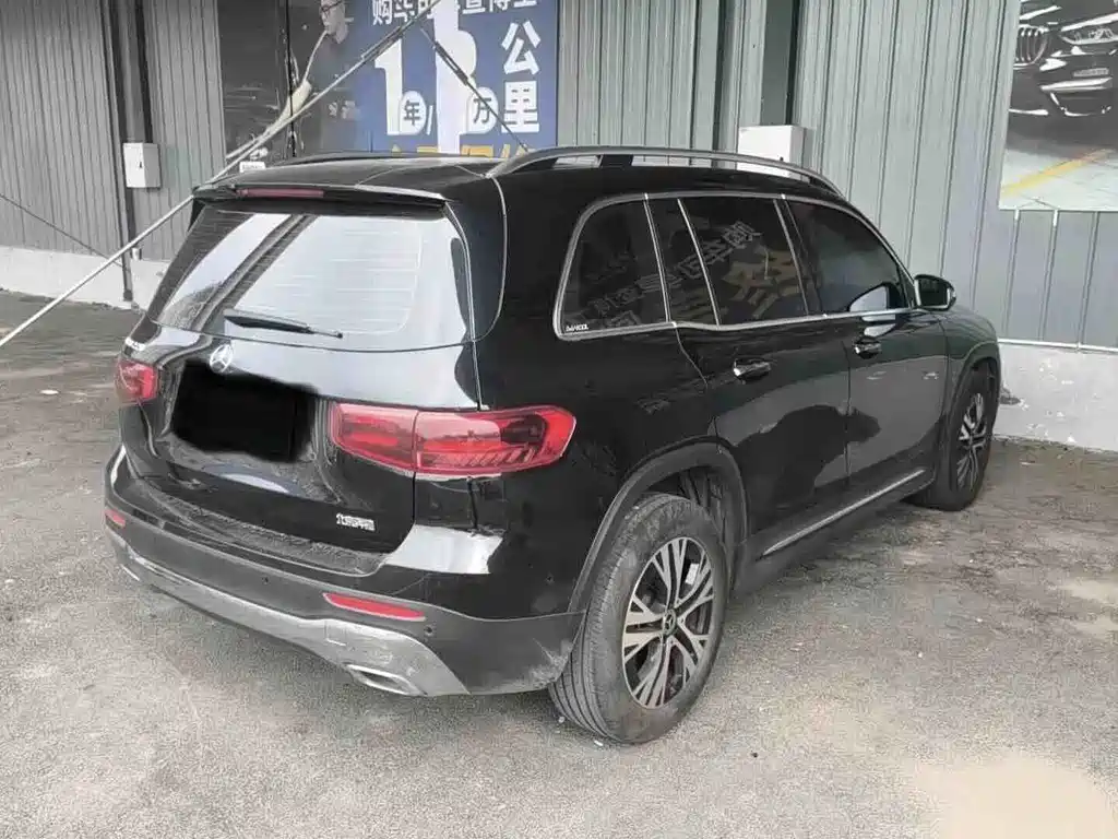 Mercedes-Benz GLB — миниатюра 2