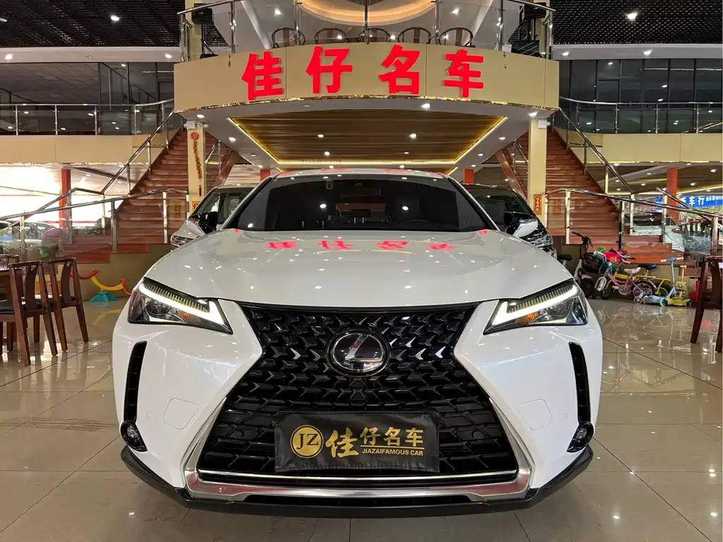 Lexus UX — миниатюра 2