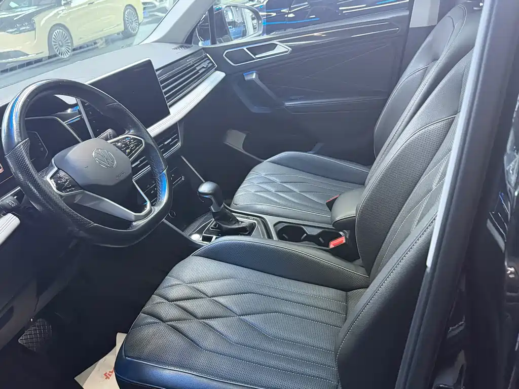 Volkswagen Tiguan L — миниатюра 4
