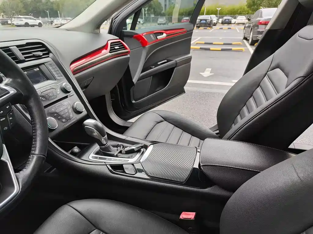 Ford Mondeo — миниатюра 11