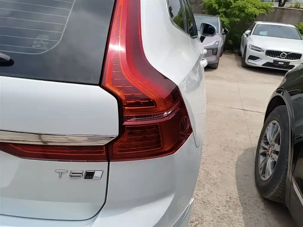Volvo XC60 2019 T5 VI