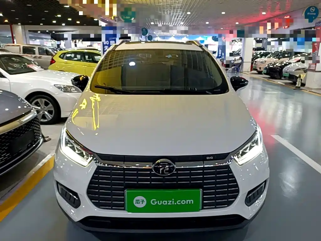 BYD Yuan EV — миниатюра 3