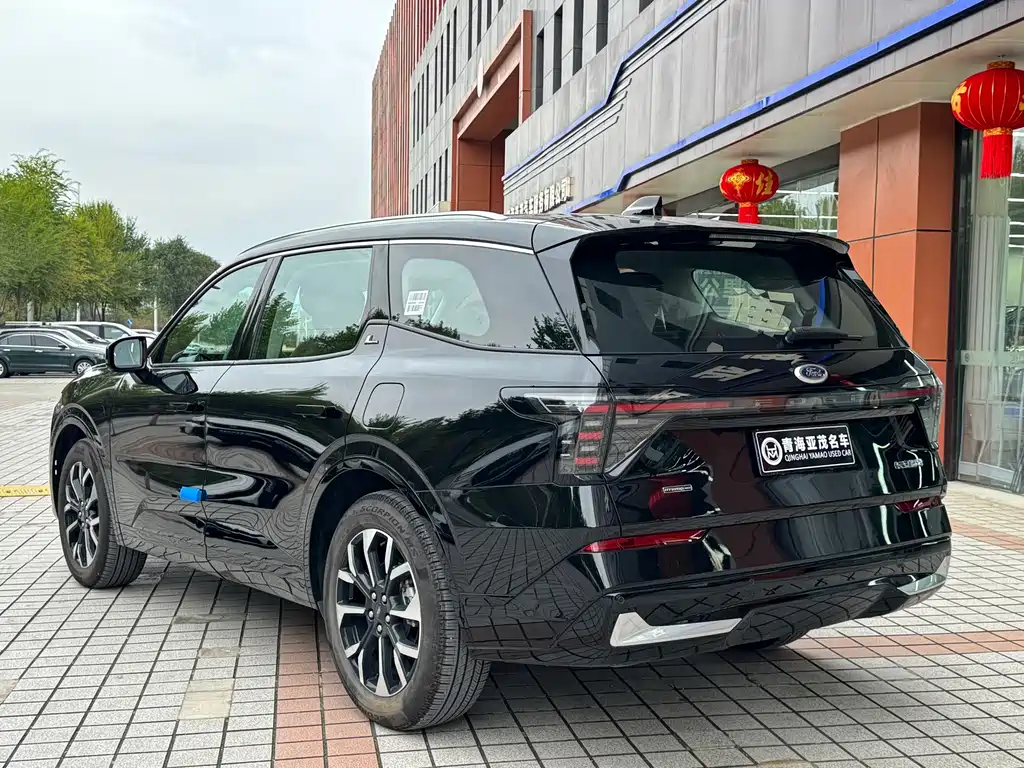Ford Edge — миниатюра 17