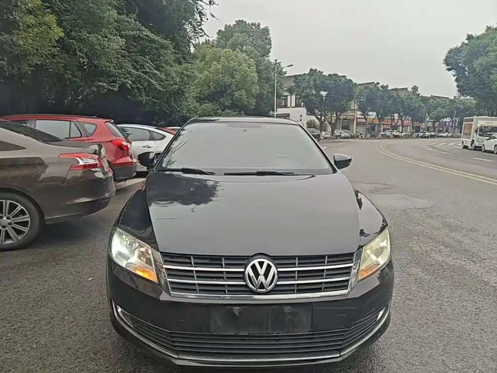Volkswagen Lavida — миниатюра 3