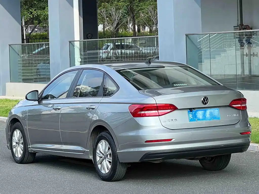 Volkswagen Lavida — миниатюра 4